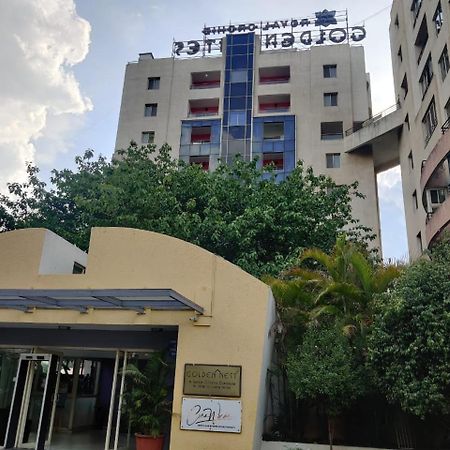 Royal Orchid Golden Suites Pune Zewnętrze zdjęcie