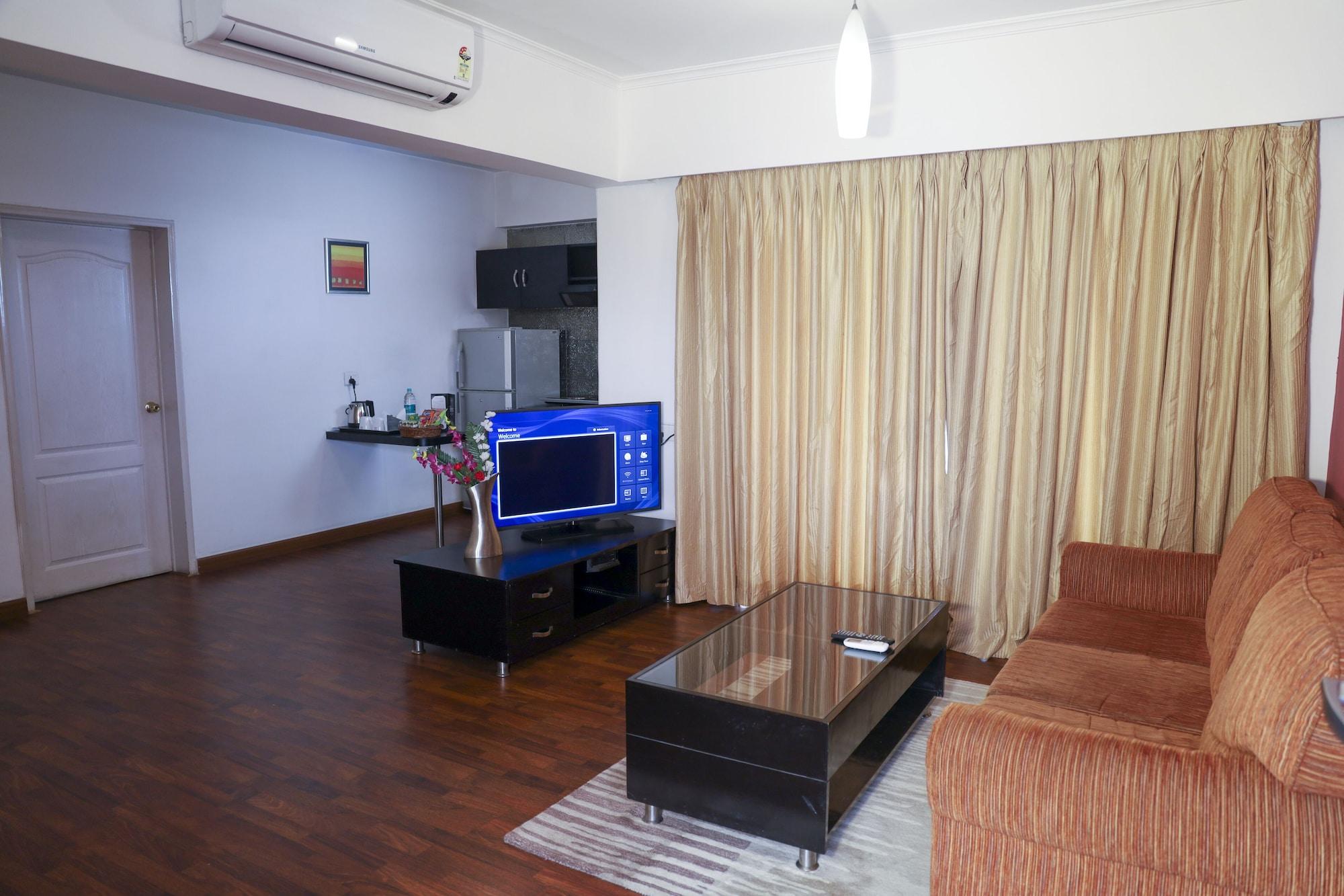 Royal Orchid Golden Suites Pune Zewnętrze zdjęcie