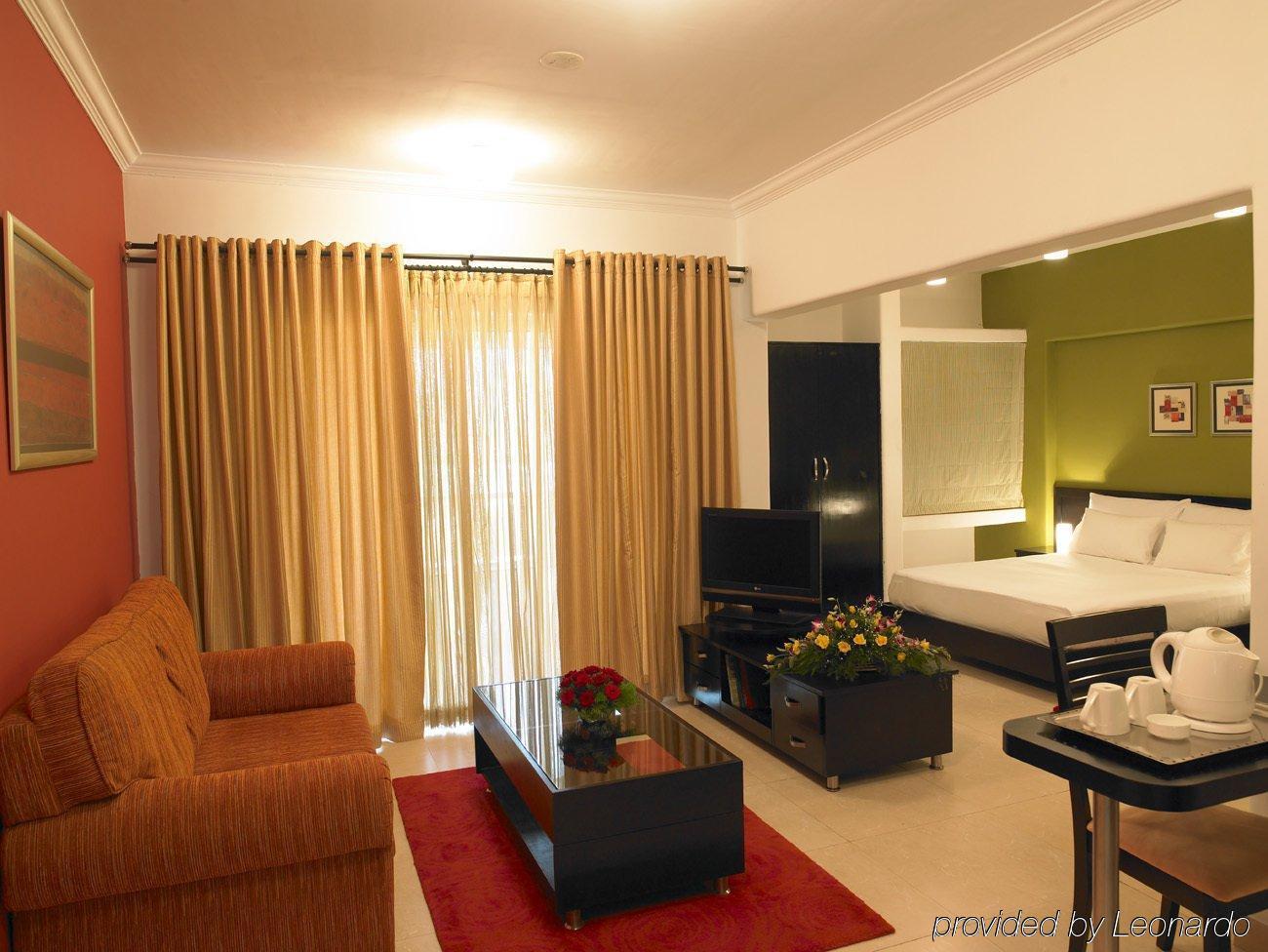 Royal Orchid Golden Suites Pune Pokój zdjęcie