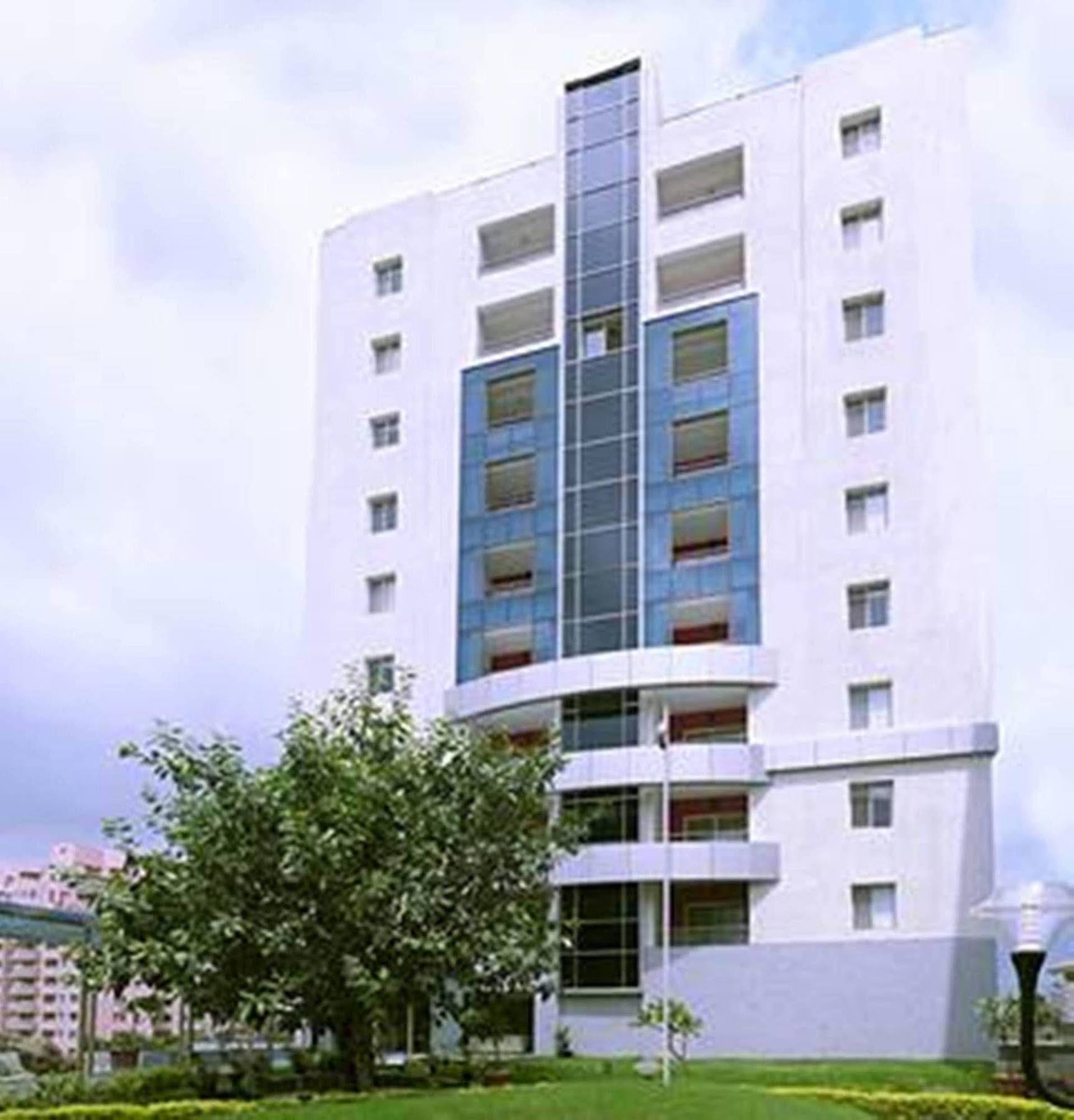 Royal Orchid Golden Suites Pune Zewnętrze zdjęcie
