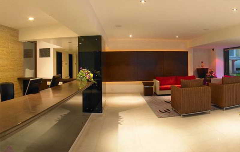 Royal Orchid Golden Suites Pune Zewnętrze zdjęcie